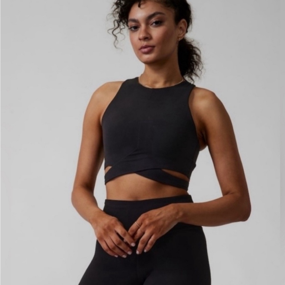 NWT Athleta Conscious Cut Out Crop A-C Sports Bra XS Black